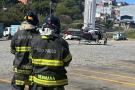 Criança caiu de uma laje de aproximadamente 9 metros de altura nesta segunda-feira e foi socorrida pelo Corpo de Bombeiros