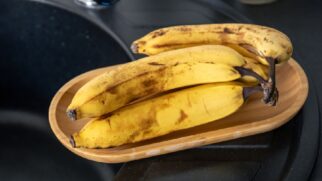 Bananas muito maduras podem aumentar rapidamente o nível de açúcar no sangue
