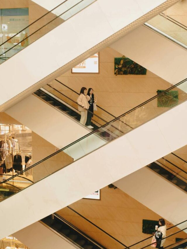 Adeus, shoppings: galerias estão cada vez mais vazias