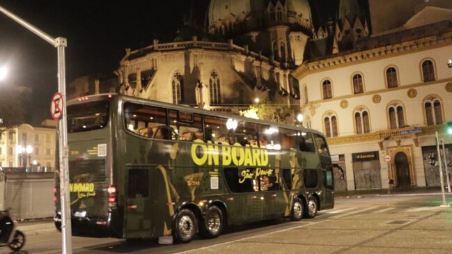On Board Bus é o primeiro ônibus turístico do Brasil com serviço de bordo premium