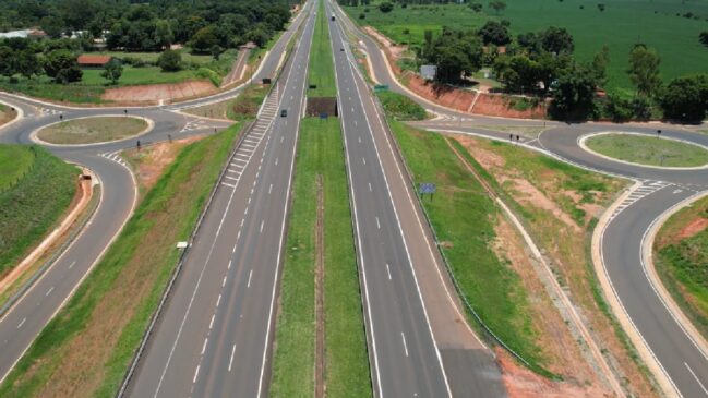 Projeto inclui viadutos, passarelas e melhorias viárias para ampliar a segurança