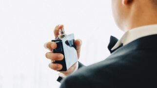A recomendação é de duas borrifadas em cada ponto estratégico