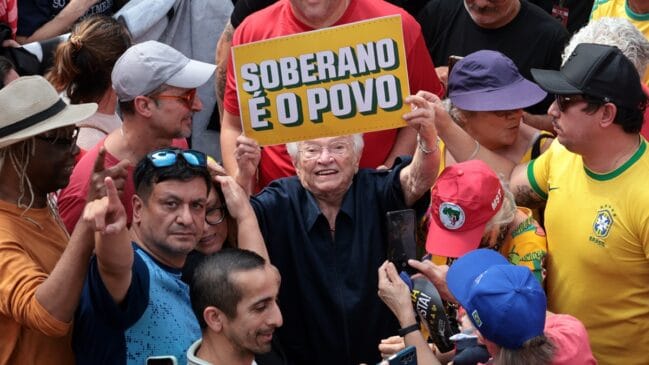 Luiza Erundina, do PSOL-SP, foi uma das deputadas a votar contra a PEC da Blindagem
