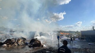 Até o momento da publicação desta matéria, o incêndio não havia sido contido