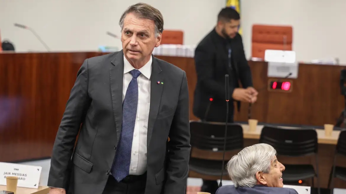 Penas definidas pelo tribunal variam de 16 a 27 anos e três meses de prisão