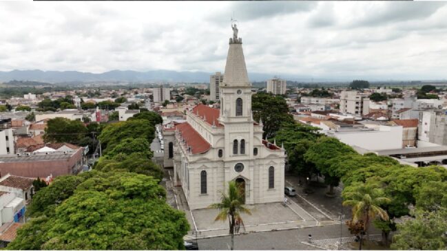 Cidade também possui o charme do Vale do Paraíba