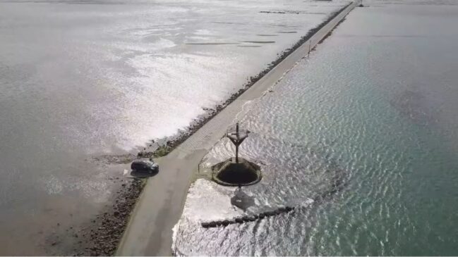 Descubra a Passage Du Gois, a estrada que desafia o oceano duas vezes ao dia