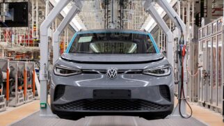 Suspensão na fabricação afeta modelos da própria marca, além de Audi e CUPRA