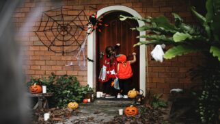 Aprenda a decorar a sua casa para o Halloween de forma barata e prática