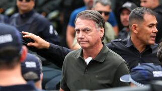 Trama sobre as Eleições de 2018 vai retratar facada sofrida pelo ex-presidente