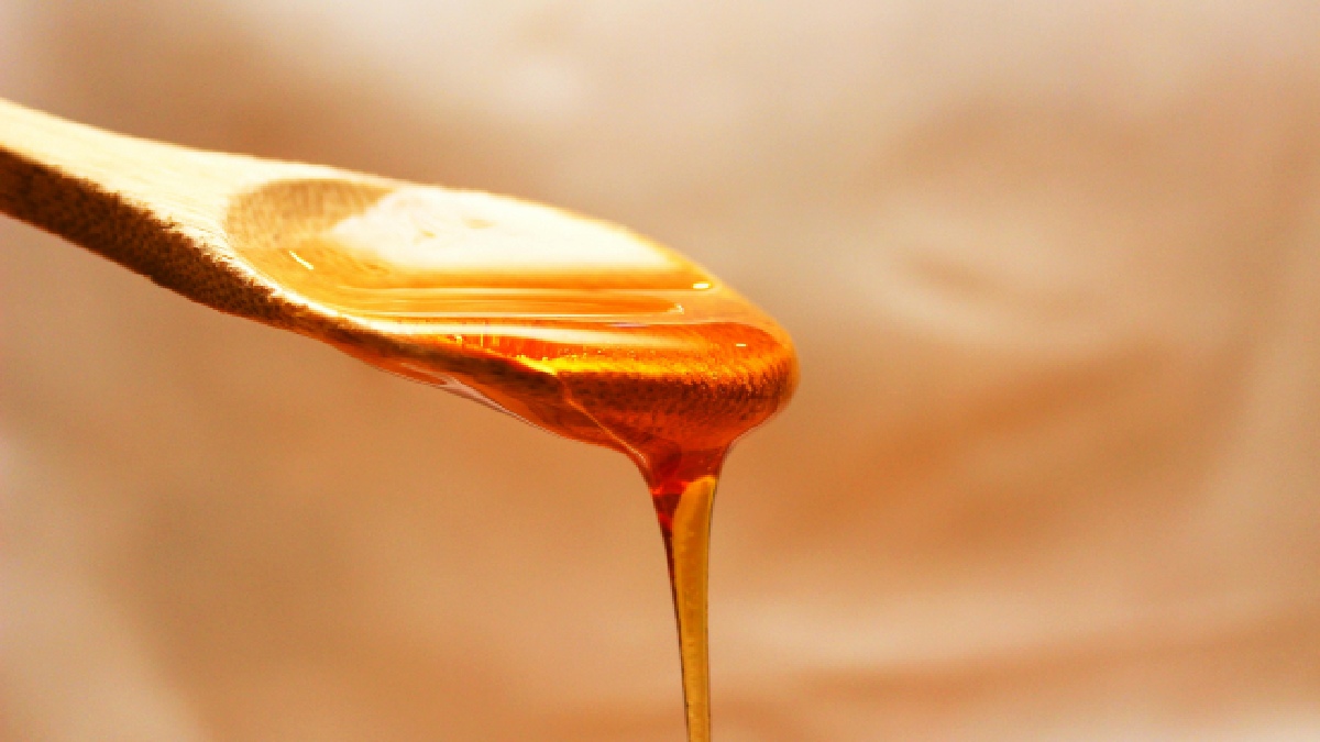 São três ingredientes simples. Um deles? Mel