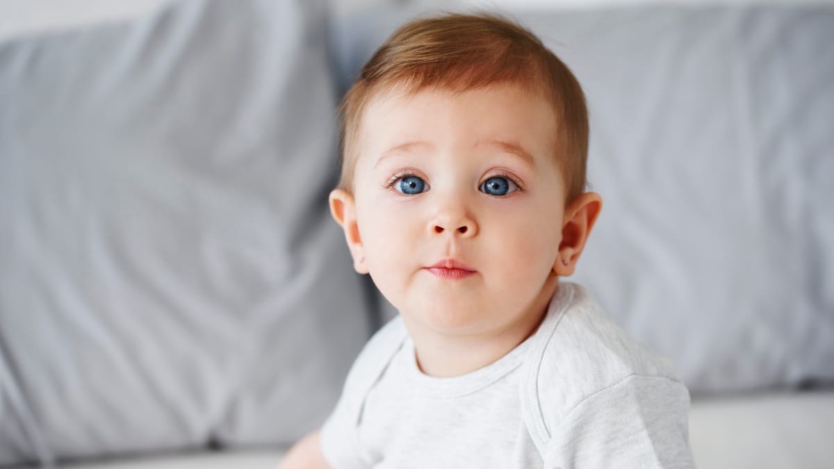 A sociedade passou a rejeitar, ainda que inconscientemente, nomes que evocam tristeza ou dor, preferindo aqueles que simbolizam esperança, amor e força.