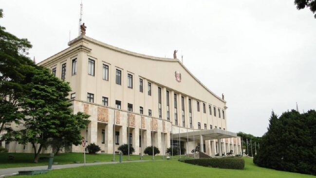 Cidadãos podem renegociar dívidas de IPVA, ICMS e mais com apoio da PGE-SP