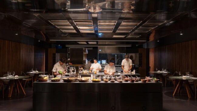 Prêmio elegeu o Tuju, comandado pelo chef Ivan Ralston