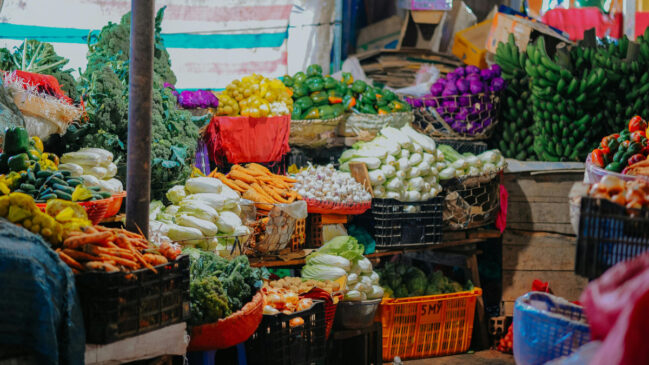 Rica em fibras, vitaminas e antioxidantes, a batata-doce é considerada um dos vegetais mais completos e acessíveis do mundo.