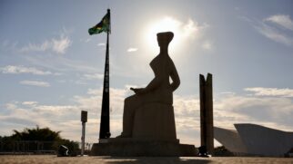 Quase 50% da população brasileira não acredita no Poder Judiciário