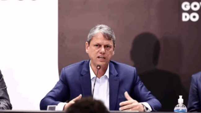 Governo Tarcísio anunciou um conjunto de ações em parceria com associações do setor de bebidas alcoólicas para ampliar o combate à falsificação