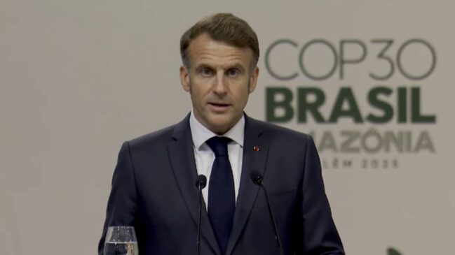Emmanuel Macron discursou durante a Cúpula dos Líderes da COP30, na quinta-feira (6/11)