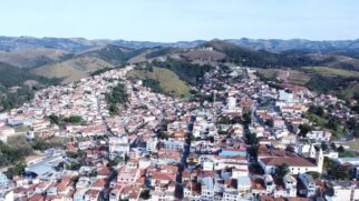 Capital Nacional do Fusca, transforma ruas e estradas em um cenário nostálgico que atrai visitantes de todo o País
