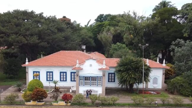Fazendas centenárias mantêm arquitetura e tradições do período do café