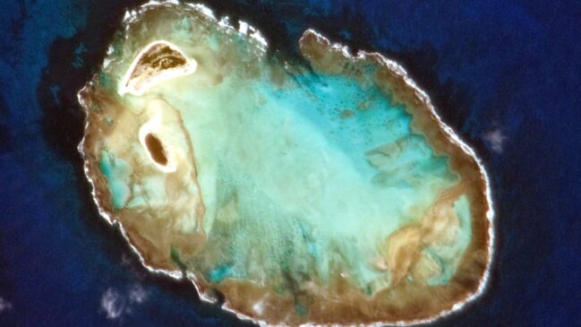 O Atol das Rocas é um laboratório natural. Ondas, marés e grandes swells, que podem chegar a quatro metros, remodelam a paisagem com frequência.