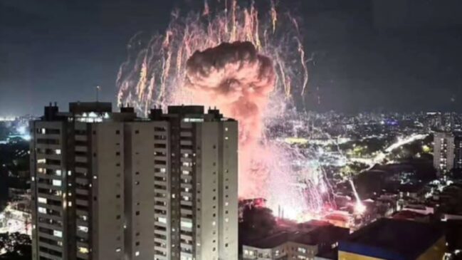Explosão provocou incêndio na noite desta quinta-feira (13/11) no Tatuapé