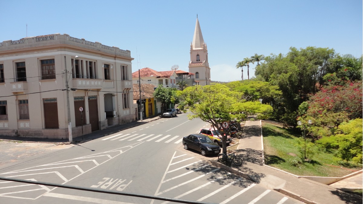 Salinas mantém aparência de cidade simples do interior