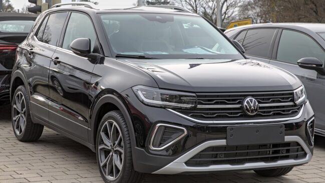 O T-Cross também pode trazer o Park Assist, embora como item opcional. Quem procura o recurso deve mirar nas versões Highline 2020 em diante, anunciadas a partir de R$ 94.900.