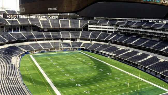 Inaugurado em 2020, o SoFi Stadium, em Inglewood, é o estádio mais caro do mundo e demonstra na prática a nova geração de arenas multiuso
