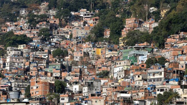 Favela da Rocinha, no Rio de Janeiro; pesquisa do Data Favela foi lançada no último dia 17 de novembro