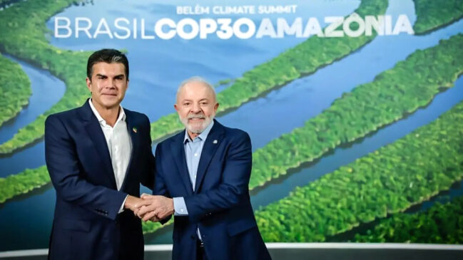 Governador Helder Barbalho participou na quinta-feira (6), em Belém, no Pará, da Cúpula de Líderes, ao lado de Lula