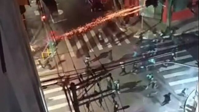 Conflito ocorreu na rua Conselheiro Carrão, segundo moradores