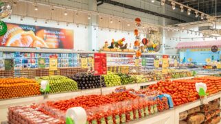 Espaço concentra hortifrúti, açougue, peixaria, adega, padaria, mercearia, frios e laticínios, biscoiteria e ilha de sushi