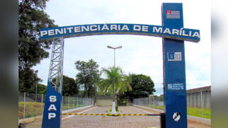 Fogo começou entre pertences de um preso