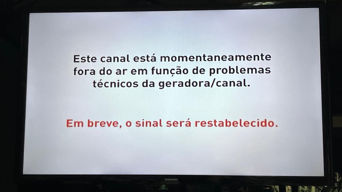 Imagens de transmissão da RedeTV! saíram do ar durante o programa 'Brasil do Povo'