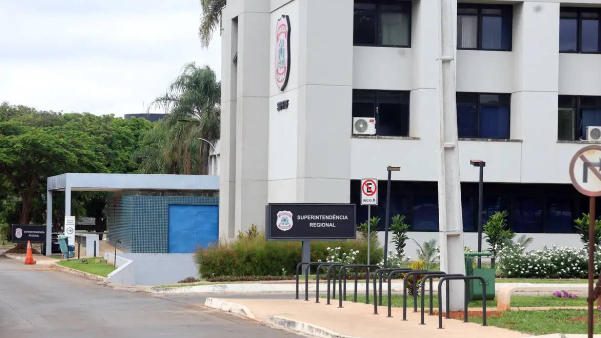 Ex-presidente seguirá preso na Superintendência da Polícia Federal, em Brasília