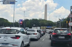 Com 159 km de lentidão, a zona sul concentra quase o dobro do congestionamento registrado nas zonas norte e leste