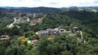 Cidade tem clima europeu a preços bem mais baixos do que sua vizinha, Campos do Jordão