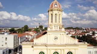 A cidade dos exageros têm uma estética católica que vai te impressionar