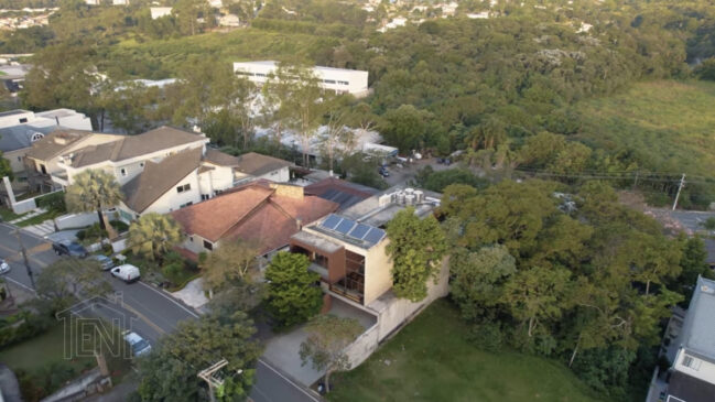 A mansão chama atenção pelas suas singularidade
