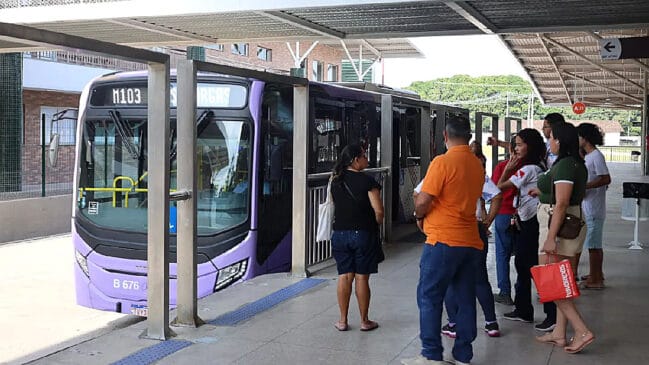 Veja como será um dos pontos de ônibus do BRT /Divulgação