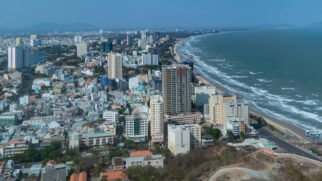 Com praias extensas, porto estratégico, matrizes renováveis e forte cultura popular, o Uruguai se consolida como referência em qualidade de vida e democracia no continente