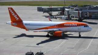 Avião já taxiava para a pista, mas teve que retornar ao terminal