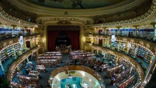 Em dezembro de 2000, o antigo Grand Splendid reabriu como livraria da rede El Ateneo, após uma reforma que preservou o projeto original.