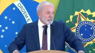 Lula disse que Zezé di Camargo 'não teria coragem de fazer esse ataque ao homem (Silvio Santos)'