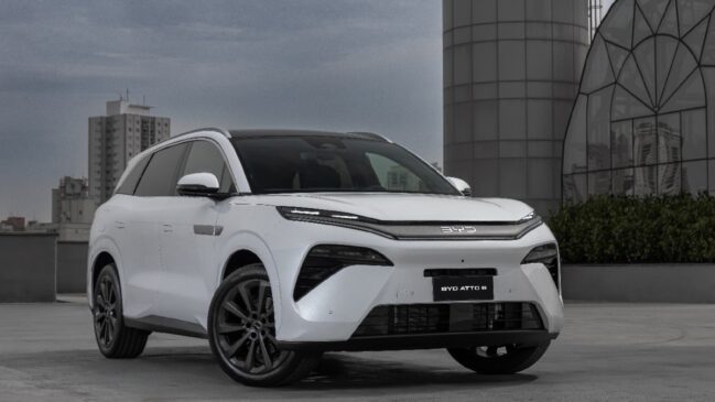 SUV de sete lugares traz plataforma DM-P, bateria de 35,6 kWh e até 1.960 L de porta-malas