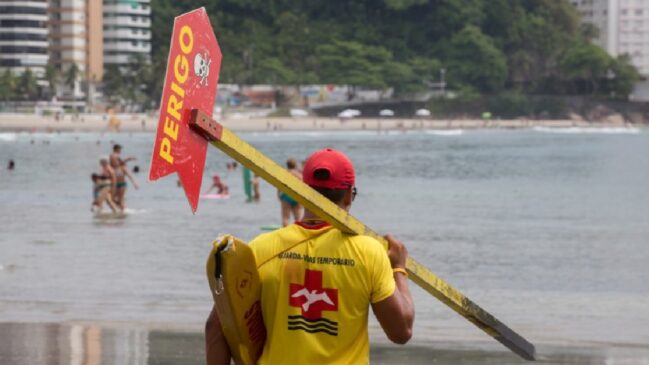 Orientações simples podem evitar incidentes comuns, especialmente em relação às correntes de retorno