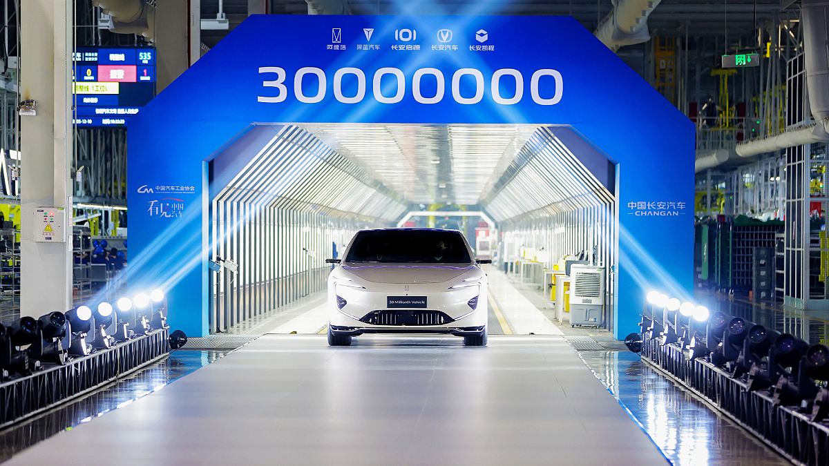 Montadora destaca avanço em eletrificação, inteligência automotiva e manufatura 4.0