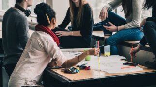 Jovens possuem outros hábitos econômicos
