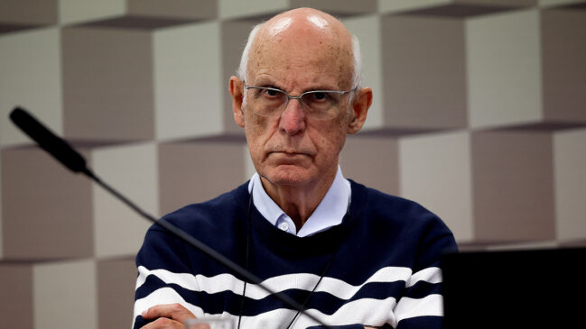 Em nota oficial, padre Júlio disse que suas redes sociais e as transmissões serão interrompidas momentaneamente